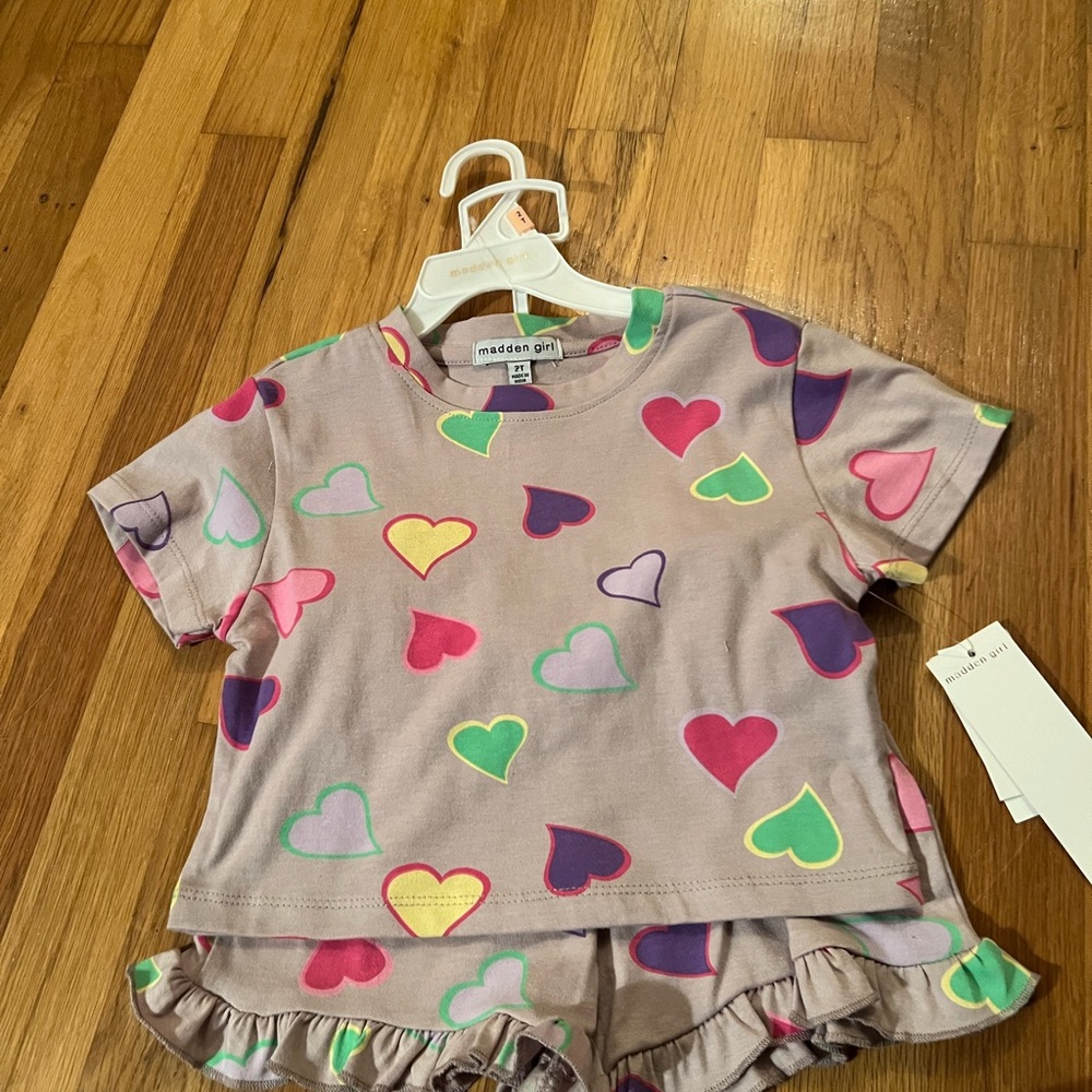 Madden Girl size 2t short set new with tags